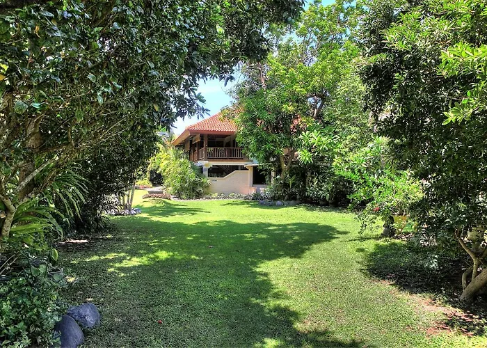 Raja Gardens Hotel 2*