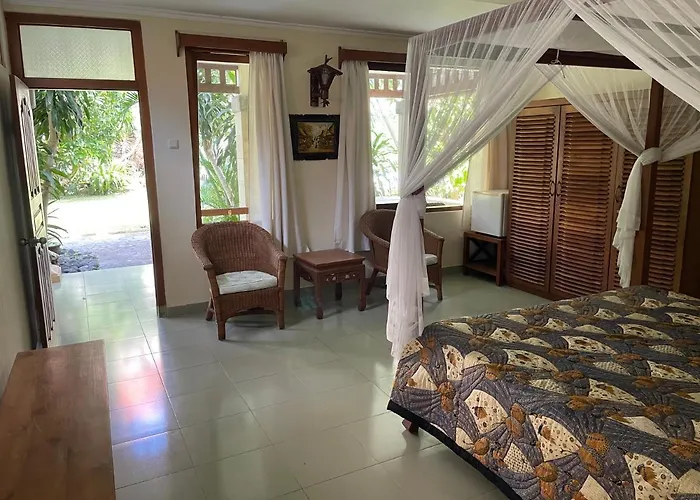 Hotel Raja Gardens