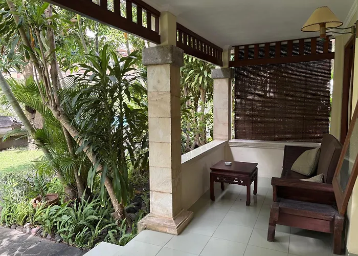Raja Gardens Hotel 2*